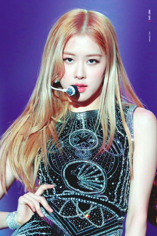 Ngắm nghía 5 lần thay đổi màu tóc huyền thoại của cô nàng Rosé (BlackPink)