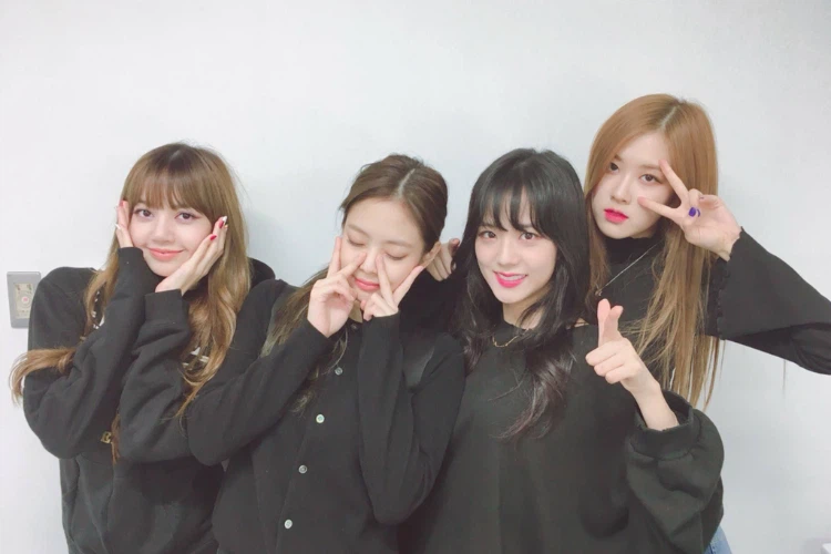 Tổng hợp những hình ảnh avatar Blackpink đẹp nhất, độc đáo và không thể rời mắt