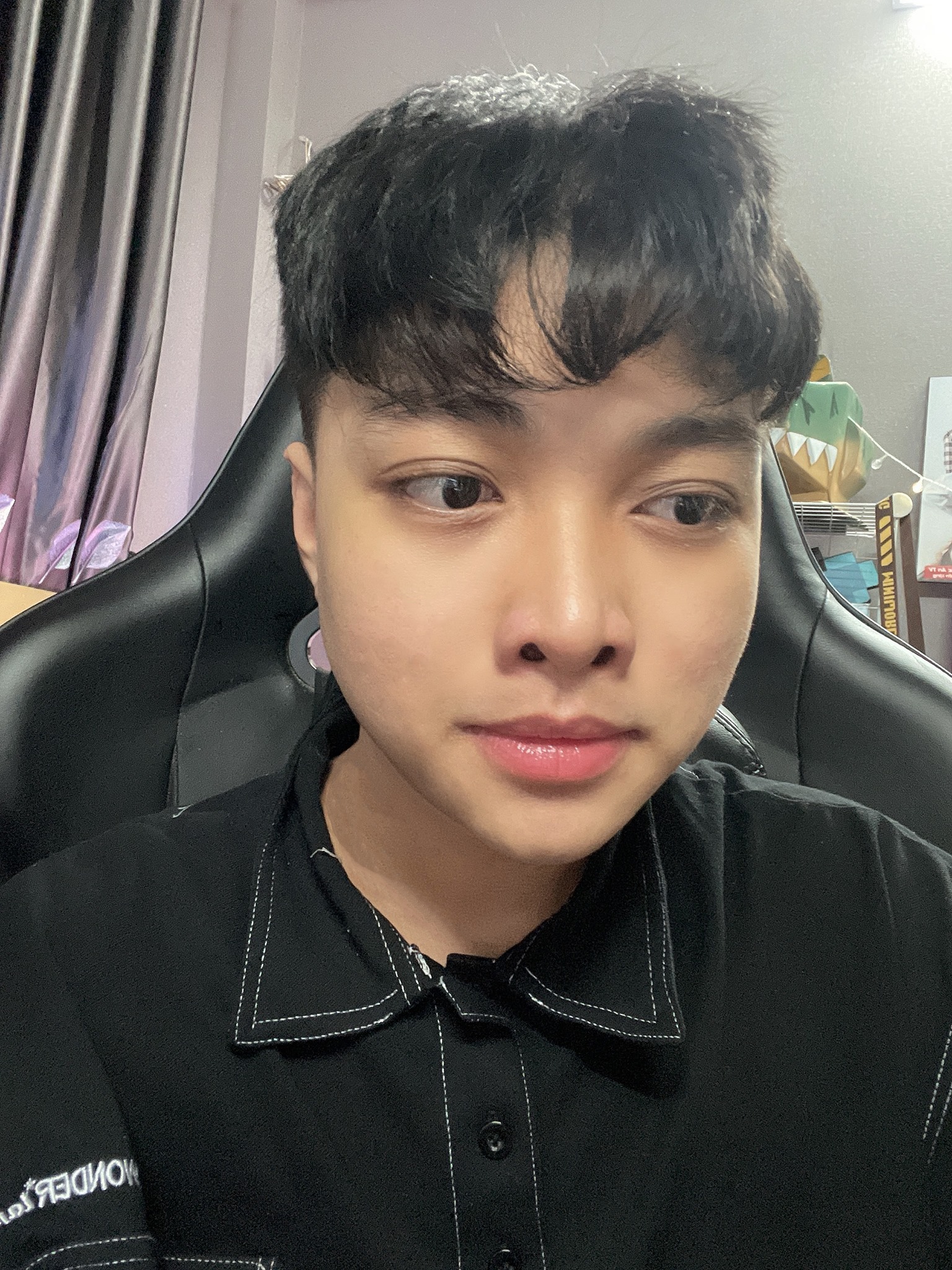 Ảnh đẹp trai và tài năng của Kairon - Streamer Kairon ngoài đời