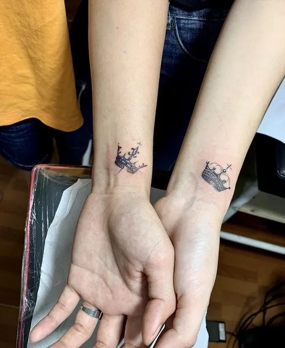 150 hình xăm cổ tay mini cho nam và nữ giúp lên ý tưởng - Genztattoo