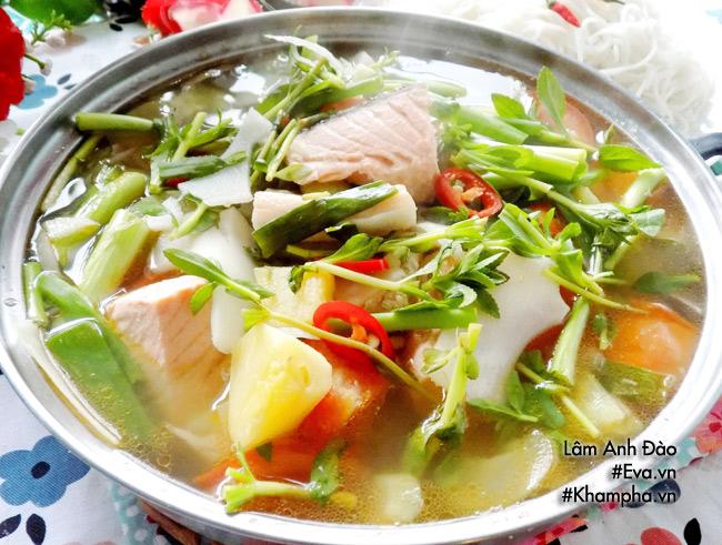 Cách nấu canh chua cá hồi thơm ngon đến giọt cuối cùng