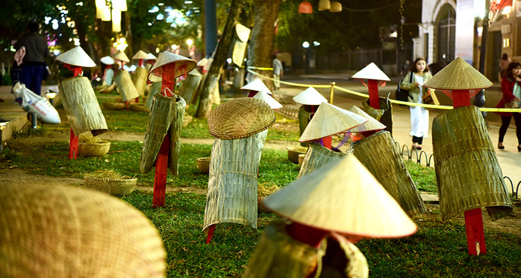 1 vòng Hồ Gươm bao nhiêu km? Tìm hiểu những di tích quanh Hồ Gươm