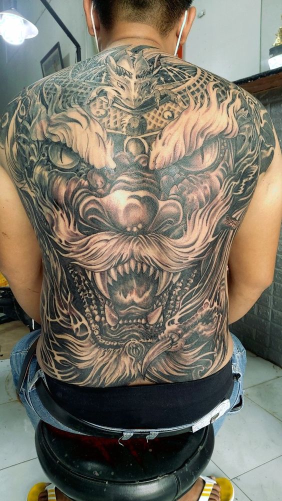 200+ hình xăm đầu rồng bích lưng, kín bụng cực chất - Genztattoo