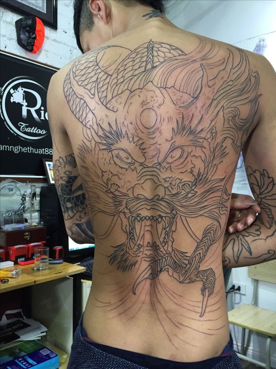 200+ hình xăm đầu rồng bích lưng, kín bụng cực chất - Genztattoo