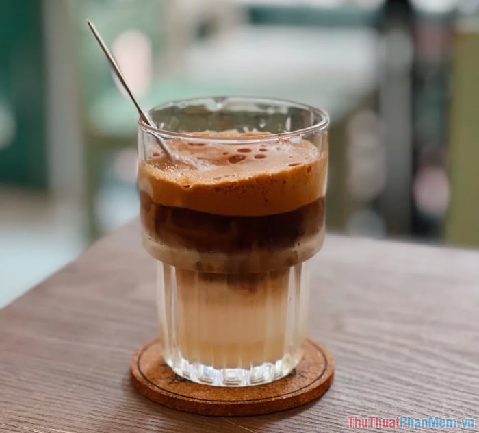 Cafe bạc xỉu là gì trong tiếng Anh? Khám phá ngay!