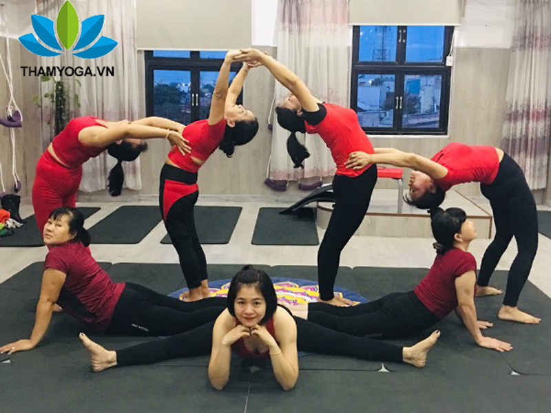 Yoga nhóm và các tư thế chụp ảnh đẹp, ấn tượng, đầy thú vị