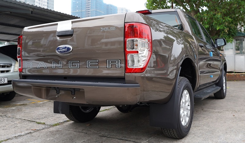 Ford Ranger XLS Màu Nâu Mới - Hình Ảnh Xe Thực Tế Xe