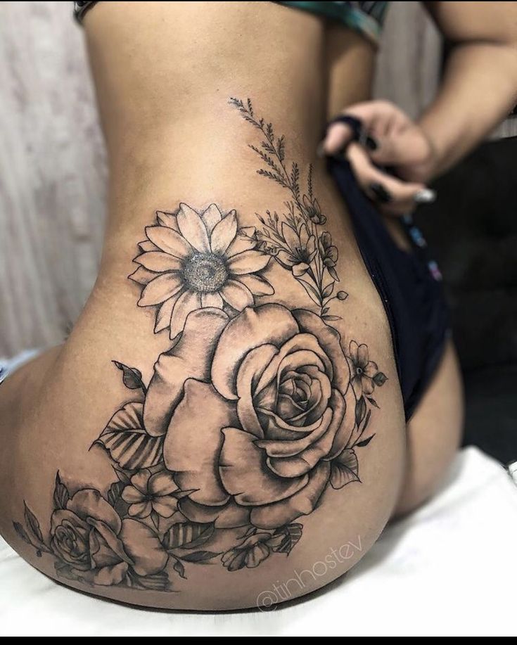 Top 999+ hình xăm mông cực ấn tượng và quyến rũ - Genztattoo