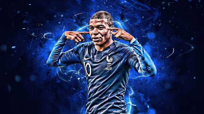 Khám phá vẻ đẹp tinh tế của Mbappe trong hình nền 4K