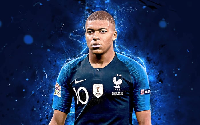 Khám phá vẻ đẹp tinh tế của Mbappe trong hình nền 4K